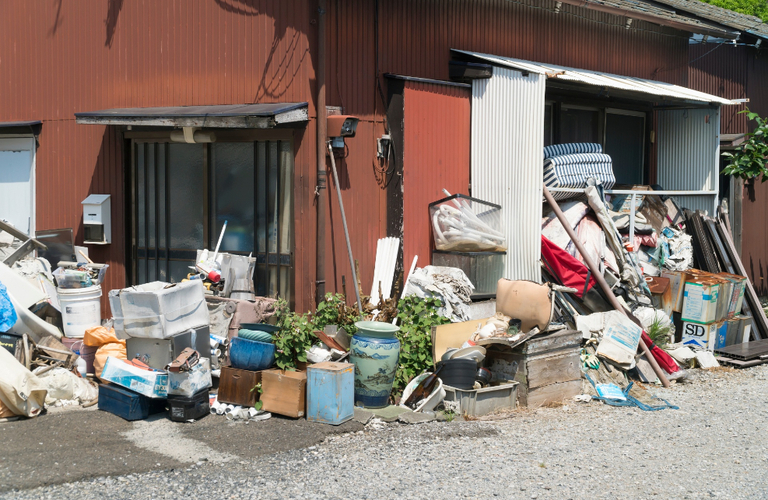 経験豊富なスタッフがゴミ屋敷の清掃を実施 | 埼玉の不用品回収なら幅広いご相談にお応えする便利屋 大和