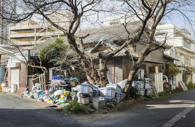 一軒家のご依頼にもゴミ屋敷の清掃のプロが対応 | 埼玉の不用品回収なら幅広いご相談にお応えする便利屋 大和